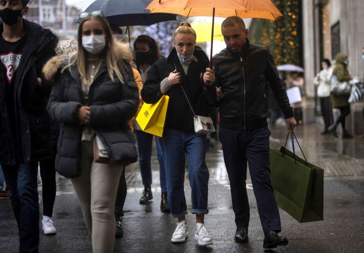 Image for UK shopper numbers bolstered by demand for retail parks