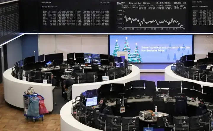 Image for Banks, oil stocks knock European shares to two-week lows