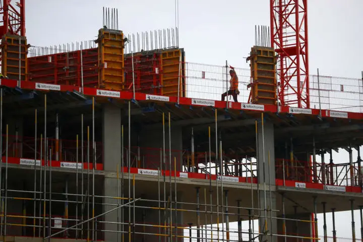 Image for UK construction keeps up rapid growth in April as lockdown lifts &#8211; PMI
