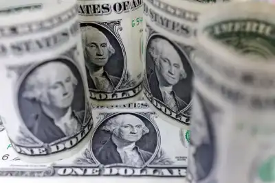 Image for Dollar jumps as retail sales confirm strong US economy