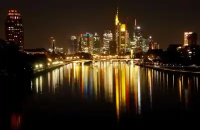 Image for After a long, cold year, investors are flocking back to Europe