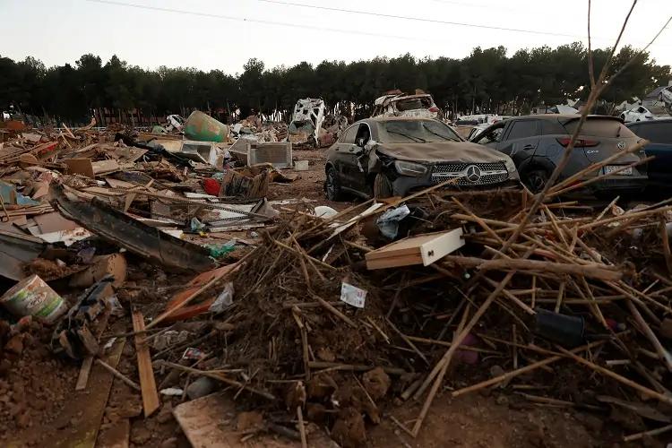 Image for Floods slow Spanish manufacturing growth in November, PMI shows