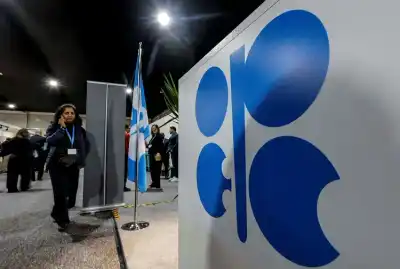 Image for Iraq, Saudi, Russia stress need for stable oil market ahead of OPEC+ meeting