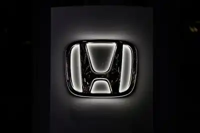 Image for Honda, Nissan move to deepen ties, sources say, including possible merger