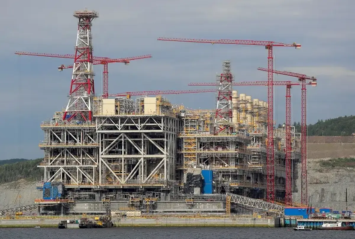 Image for Russia’s first ice-class LNG carrier enters sea trials, data shows