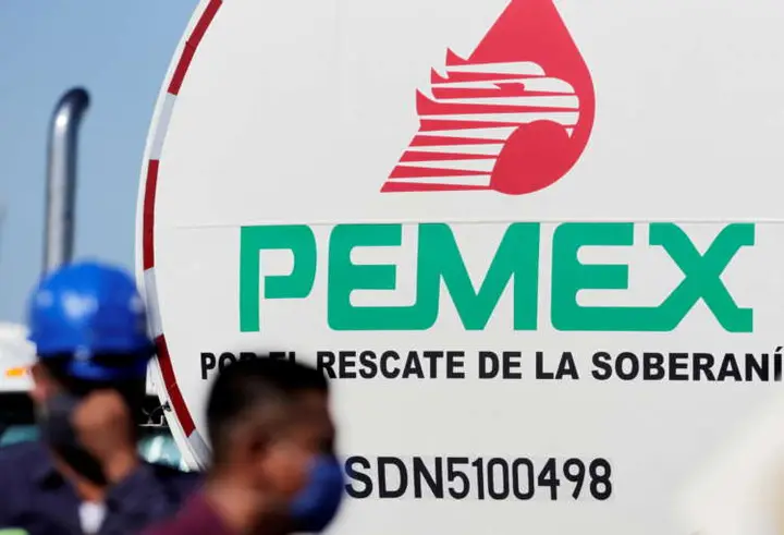Image for Shell to sell interest in Deer Park refinery to partner Pemex