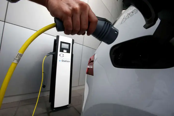 Image for More than a fifth of cars sold in EU in August were full EVs – ACEA