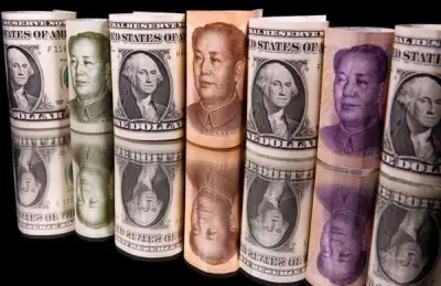 Image for Dollar edges lower as investors wait on Fed’s Powell