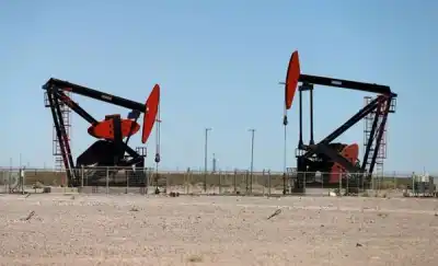 Image for Oil settles higher, posts weekly loss as China eases COVID curbs