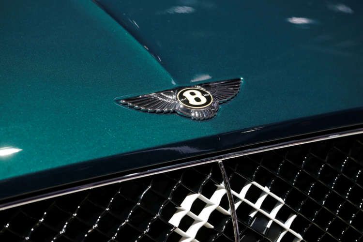 Image for Chinese buyers help push Bentley orders up by 50%, CEO says
