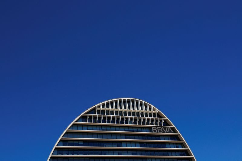 Image for Analysis-European banks' record takings fuel M&A talk as pressures on industry persist