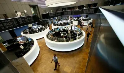 Image for European shares suffer worst week in 2 months; tech, retail fall