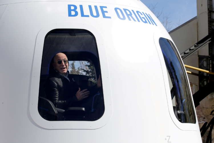 Image for Musk trolls Bezos as space race between world&#8217;s richest men heats up