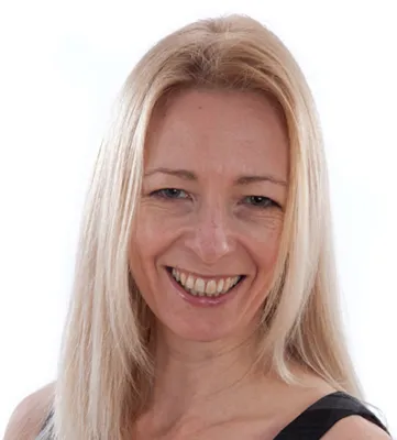 Anne MacRae