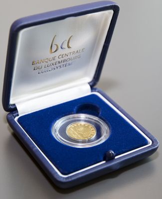 Image for NEW COLLECTOR COIN BY BANK OF LUXEMBOURG MARKS SINGLE BIGGEST PURCHASE OF FAIRTRADE GOLD.