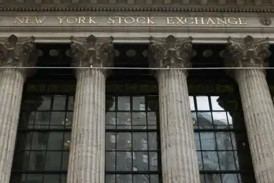 Image for Wall Streets sinks, bond yields up as Powell suggests aggressive Fed policy
