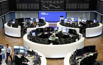 Image for Europe’s STOXX 600 slips, but marks seventh week of gains
