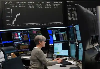 Image for Stocks dive, oil jumps above $100 as Russia invades Ukraine