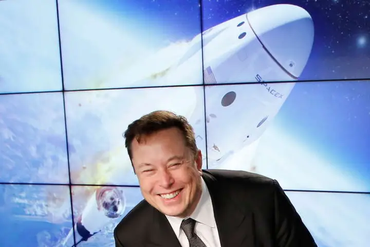 Image for SpaceX accepts dogecoin as payment to launch lunar mission next year