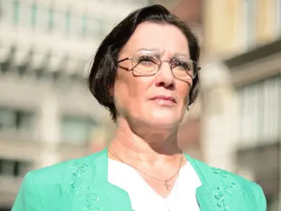 Julie Stewart
