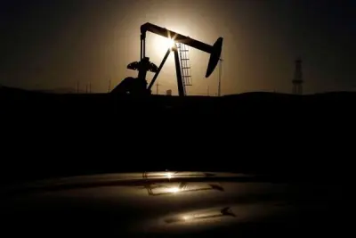 Image for Oil prices fluctuate amid supply constraints and demand concerns