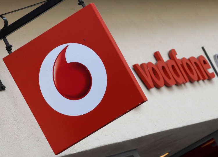 Image for UK mobile networks Vodafone, O2 and Three tackle rural coverage
