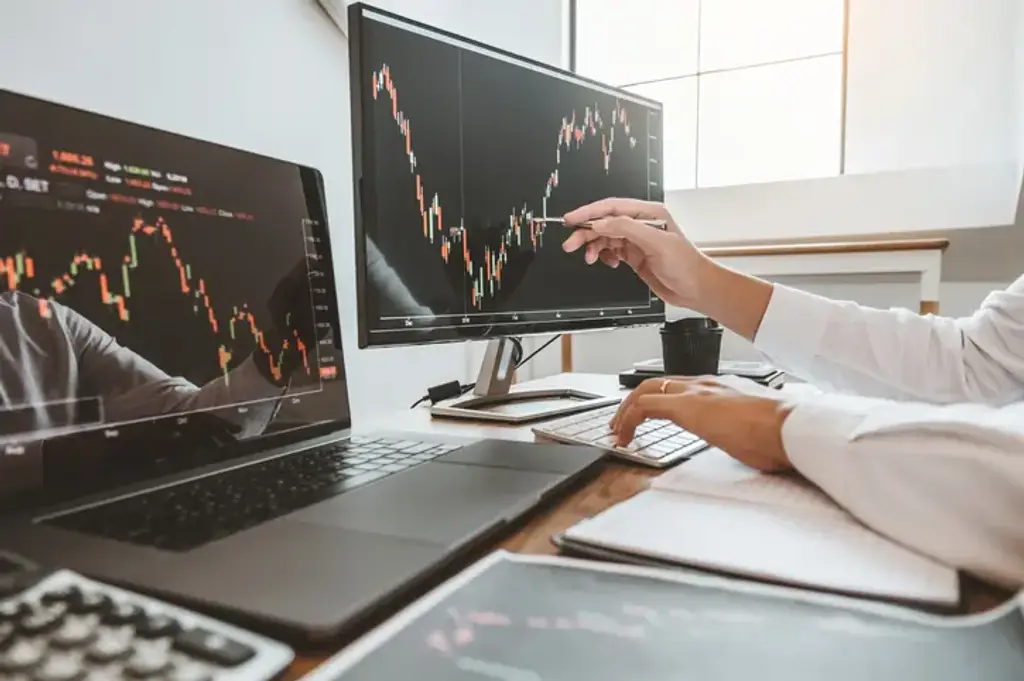 Image for Why Swing Traders Are Rethinking Holding Periods in a Higher-Rate Environment