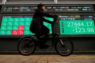Image for Asian markets step back from stimulus-driven record highs