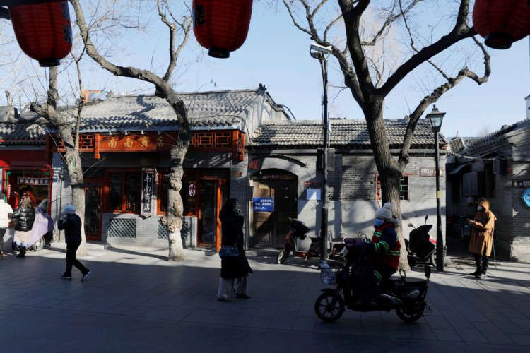 Image for China worries about lagging consumption as broader economy shakes off COVID