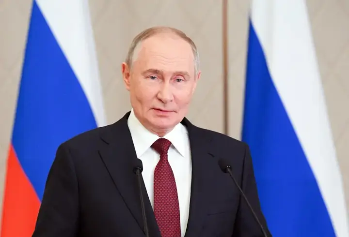 Image for Rouble rebounds past 100 vs US dollar after Putin’s gas payments decree