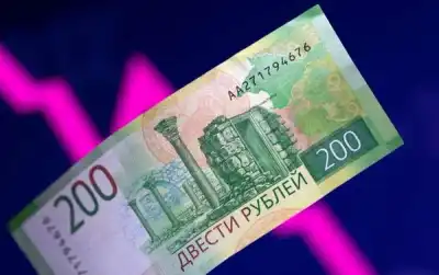 Image for Rouble rebounds, oil jumps back above $100