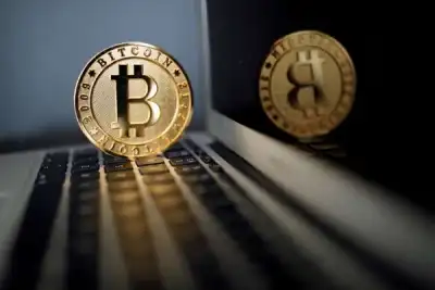 Image for Cryptoverse: Bitcoin wants to break its bond with stocks