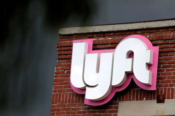 Image for Lyft posts adjusted profit ahead of target, but warns of driver shortage, Delta threat