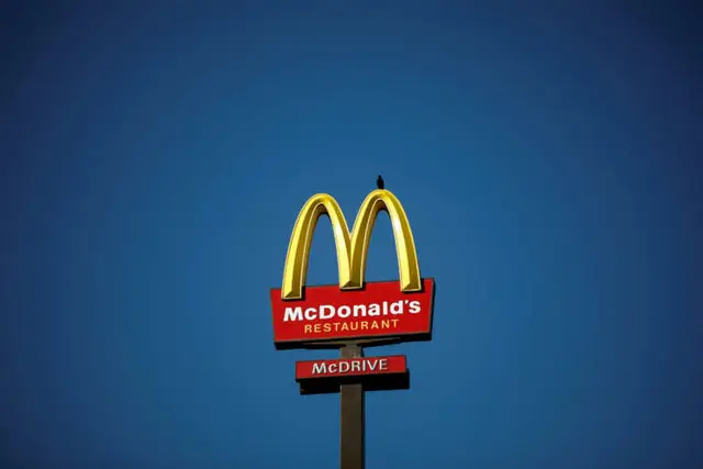 Image for Analysis: How McDonald&#8217;s plans to bring back traffic with new cheaper chicken sandwiches