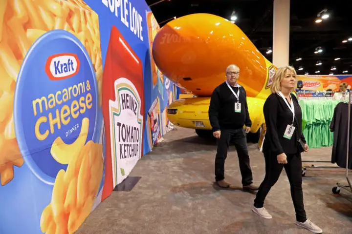 Image for Exclusive: Kraft Heinz, Conagra may raise some product prices as grains, edible oil costs surge