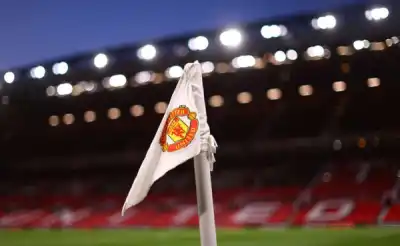 Image for Manchester United tanks on report Glazers may avoid sale with new investment