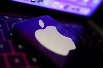 Image for Apple deletes US-funded RFE/RL news app from Russian App Store, news outlet says