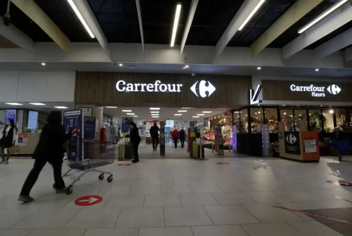 Image for Retailer Carrefour confident for future despite spurned suitor