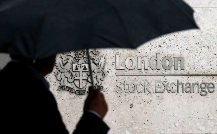 Financials, energy stocks boost FTSE 100 ahead of reopening decision