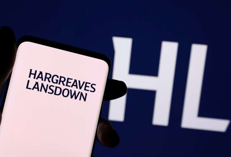 Hargreaves Lansdown shares hit 2.5 month high on profit beat 1